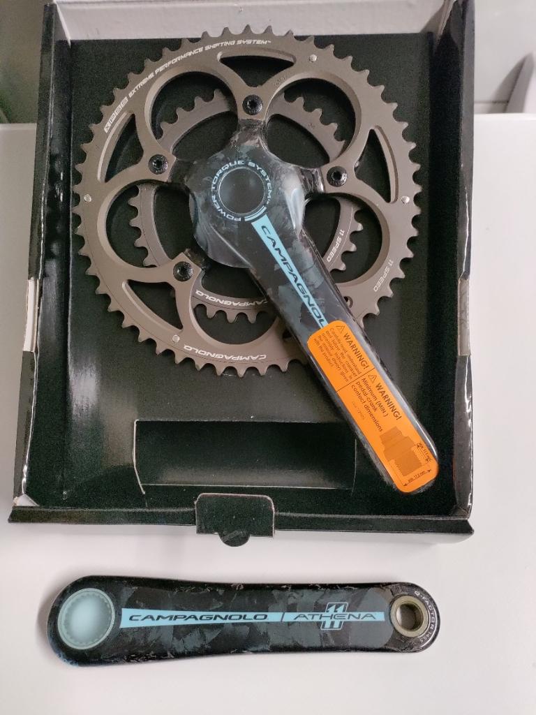 Nouveau pédalier en carbone Campagono Athena 11v, Vélos & Vélomoteurs, Neuf, Pédalier ou Pédales, Enlèvement ou Envoi, Campagnolo