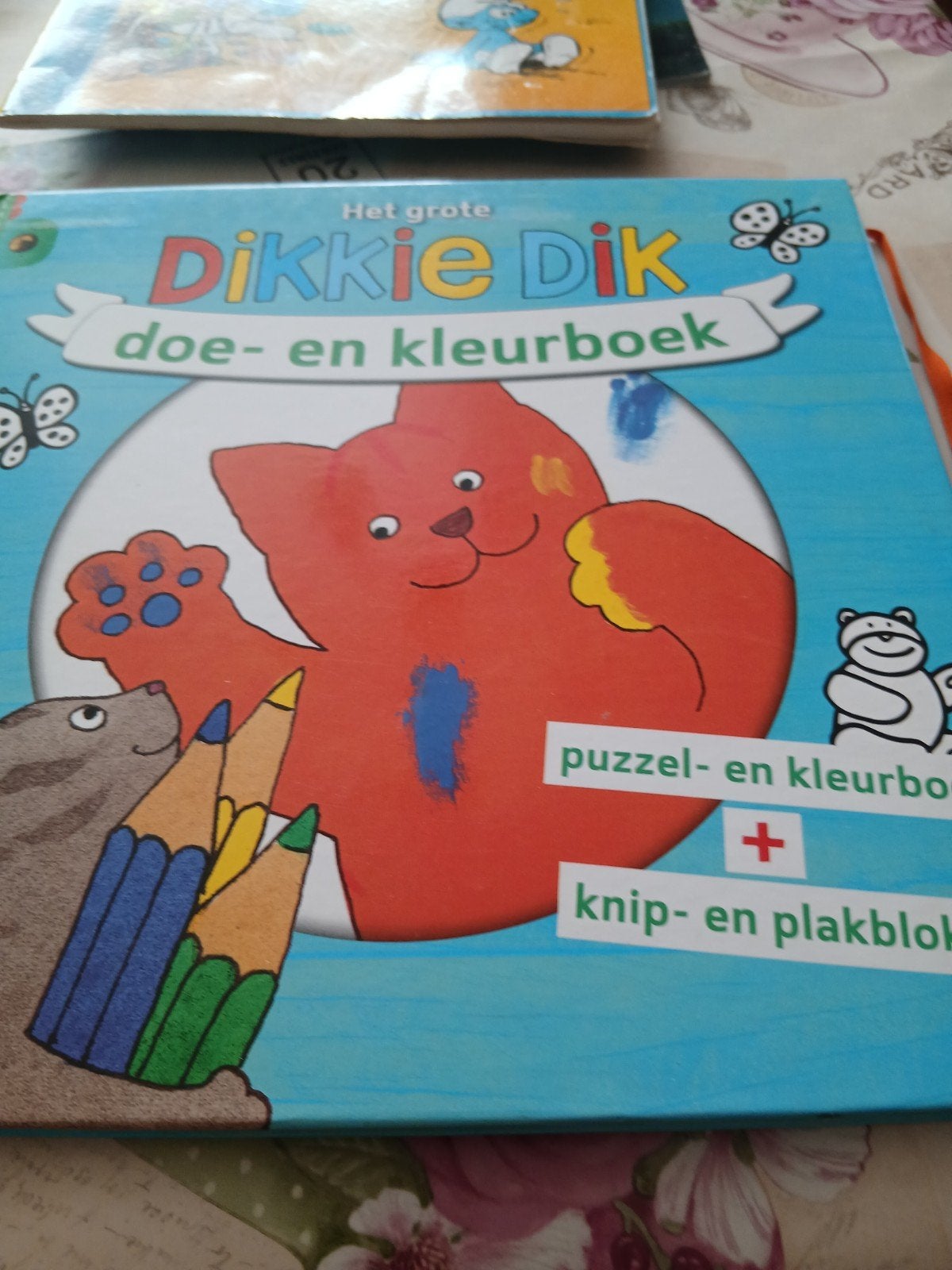 dikkie dik doe en kleurboek, Ophalen