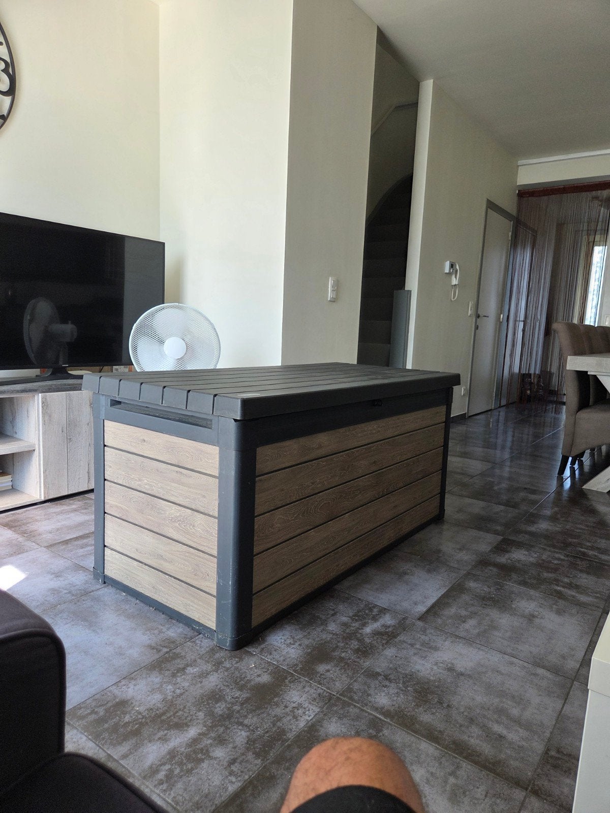 Keter Ashwood Houtlook 570L, Ophalen