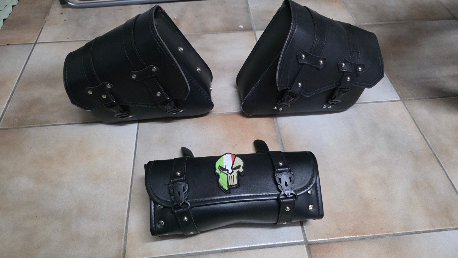 Motortassen + Brillen +Slot ( Nieuw), Motoren, Accessoires | Koffers en Tassen, Ophalen
