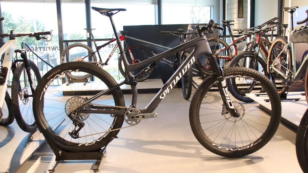 Specialized Epic Expert, Overige merken, Gebruikt, 57 cm of meer, -