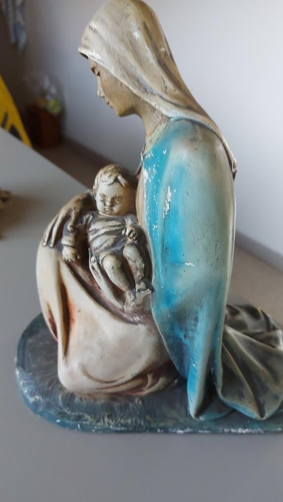 Madonna met kind. Gips. 27 hoog .23 breed., Antiquités & Art, Enlèvement
