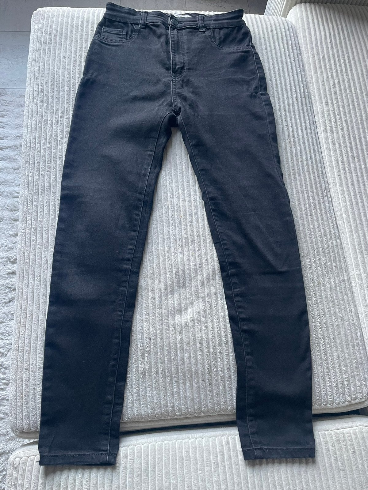 Antracietzwarte Pull&Bear jeans, Ophalen of Verzenden, Zo goed als nieuw, Zwart, W28 - W29 (confectie 36)