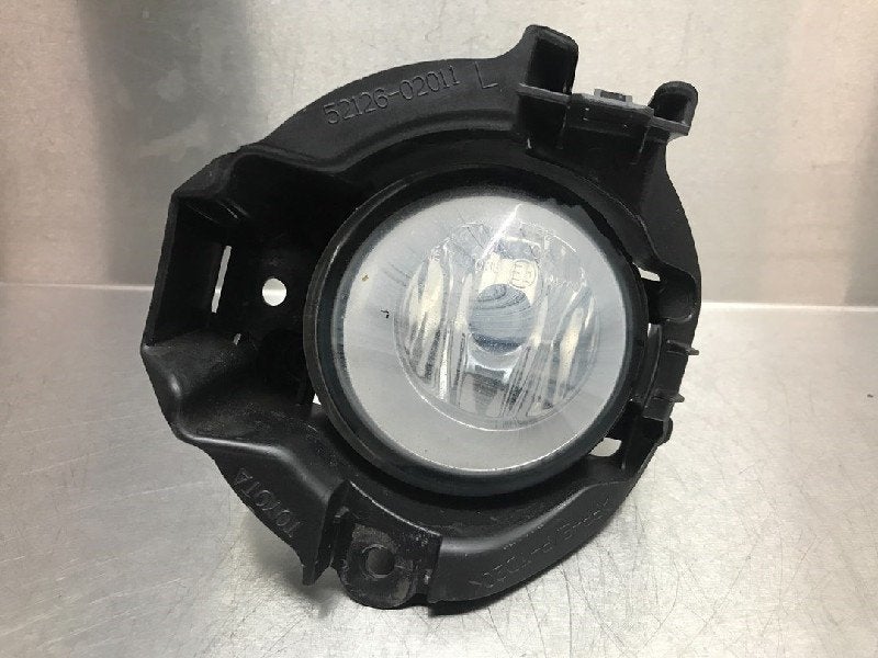 ANTI BROUILLARD AVANT GAUCHE Toyota Auris (E15), Utilisé, Toyota