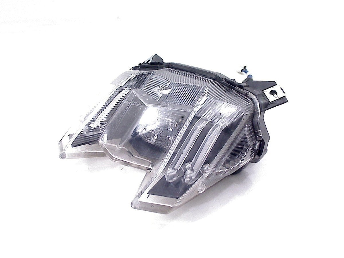 ACHTERLICHT Yamaha Niken GT 2021- (MXT850D) (01-2021/-), Motoren, Dhr. S. di Majo, Gebruikt, Info@cama-motorparts.nl, P.J. Troelstraweg 8 8
3144 CX  MAASSLUIS, NL