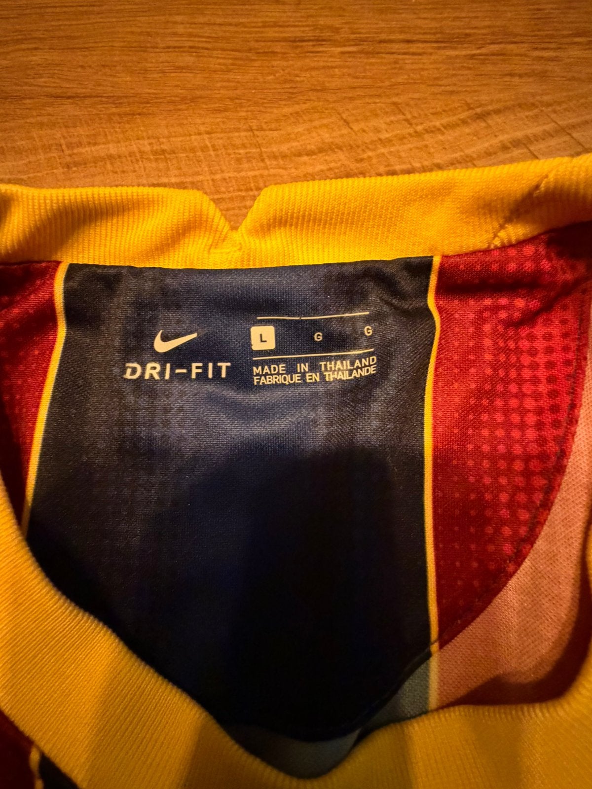 Barcelona voetbalshirt, Watersport en Boten, Ophalen, Zo goed als nieuw