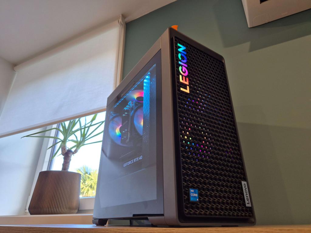 Lenovo Legion T5 | i5 14400F, 16GB DDR5, RTX 4060 Ti 8GB, Informatique & Logiciels, Ordinateurs de bureau, Comme neuf, 4 Ghz ou plus
