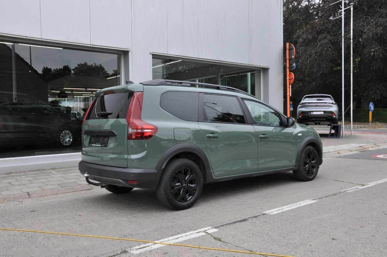 Dacia Jogger Extreme * as new * (bj 2023), Auto's, Dacia, Voorwielaandrijving, Stof, Gebruikt, Euro 6