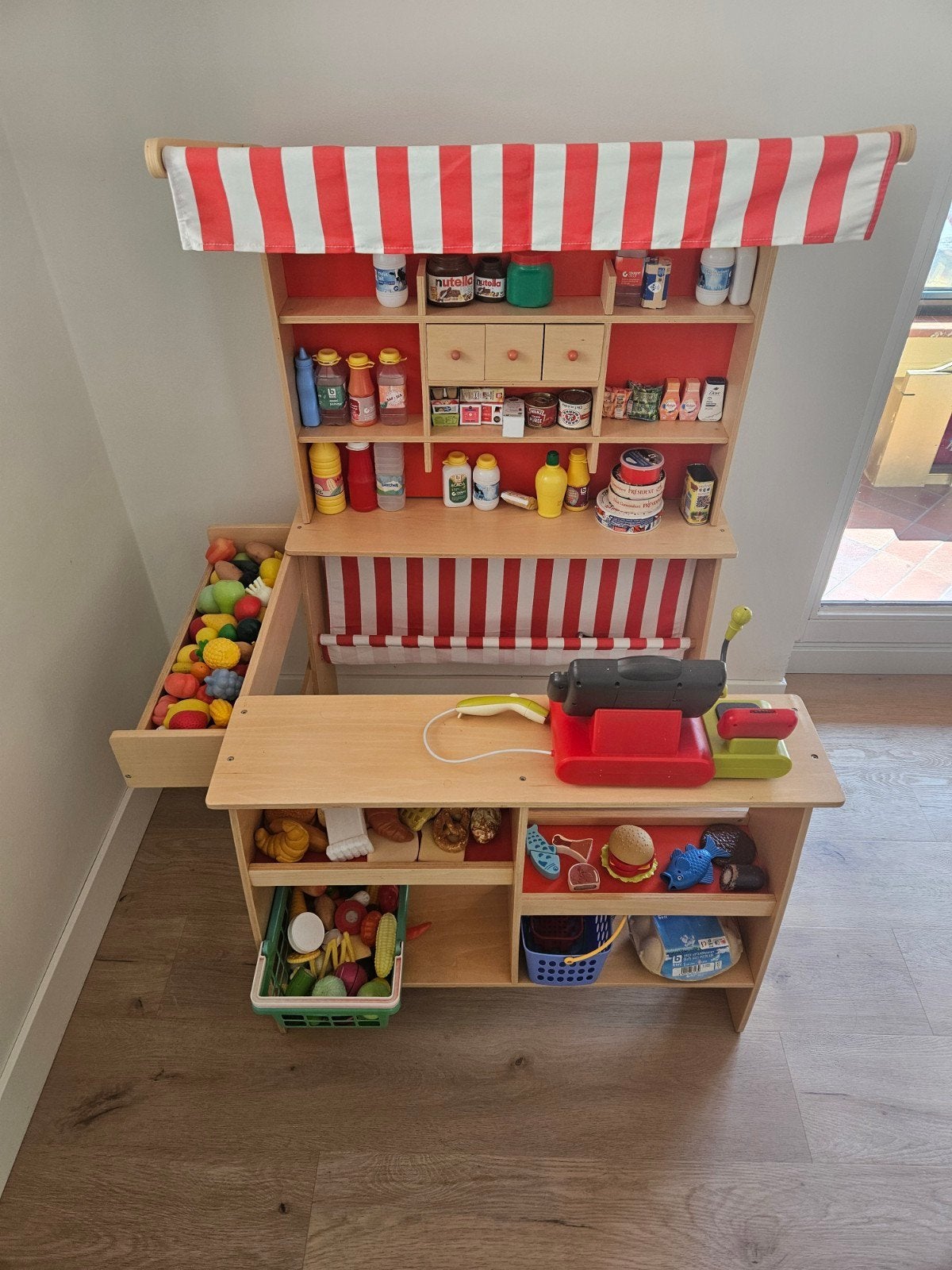 Houten speelgoedwinkel met toebehoren, Kinderen en Baby's, Ophalen