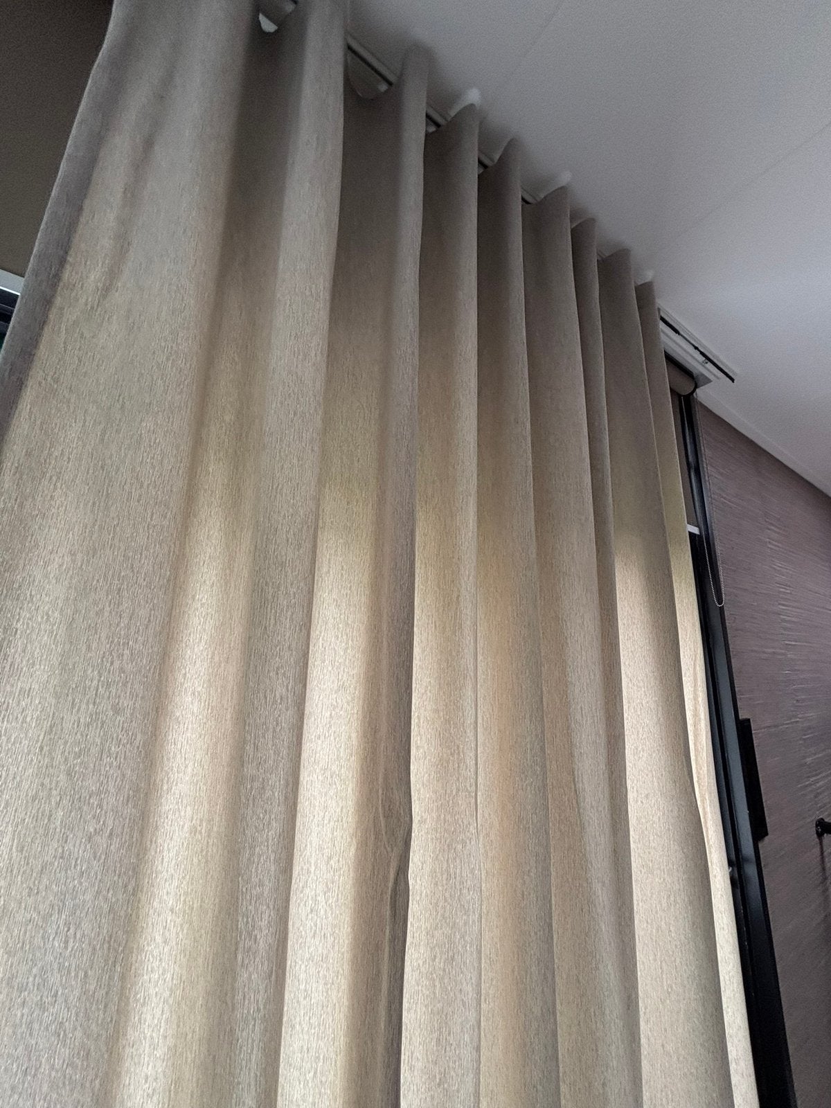 Artelux overgordijn set (nieuw) 242x262, Huis en Inrichting, Ophalen of Verzenden, Beige