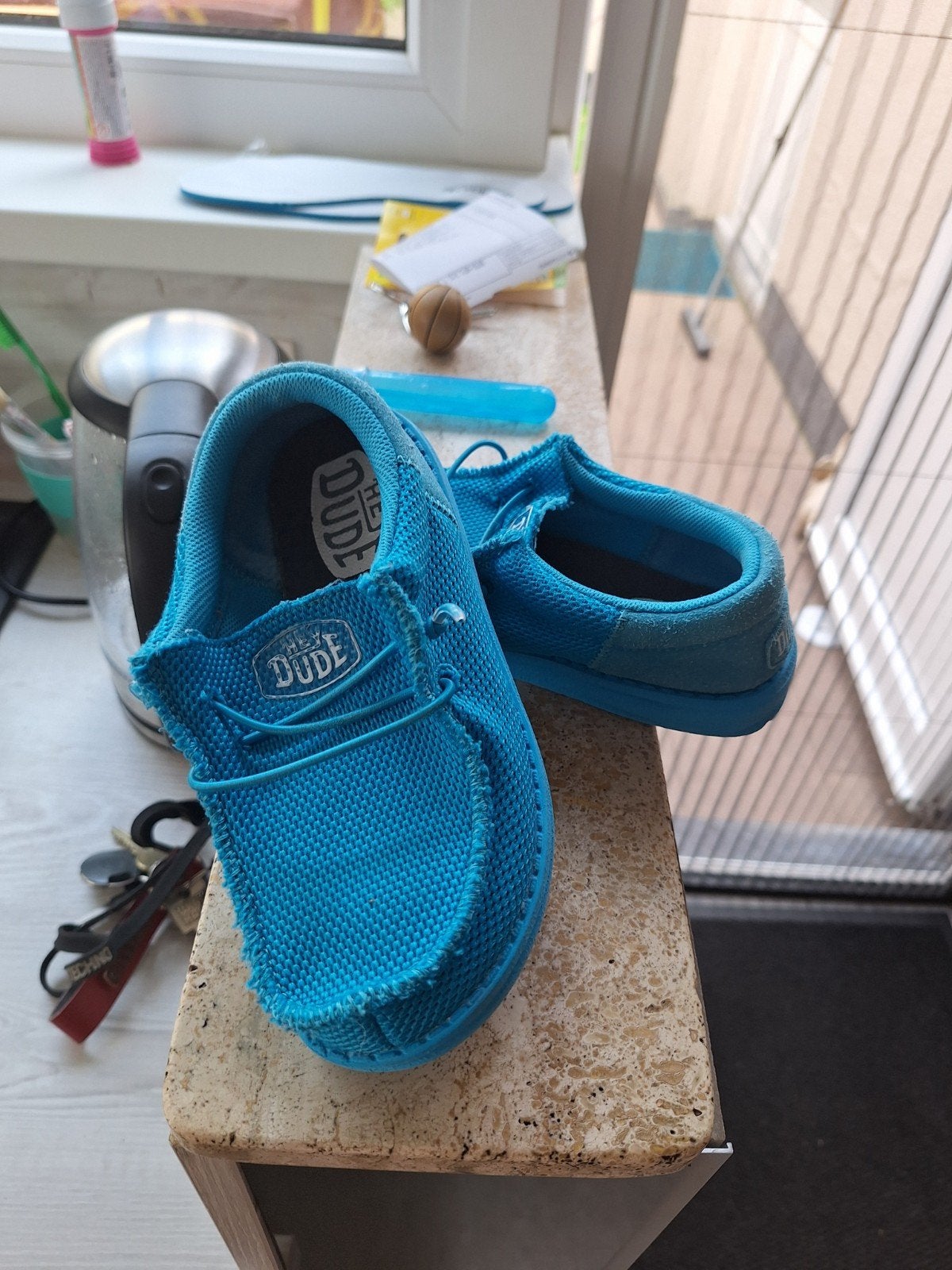 Kinderschoenen, Ophalen