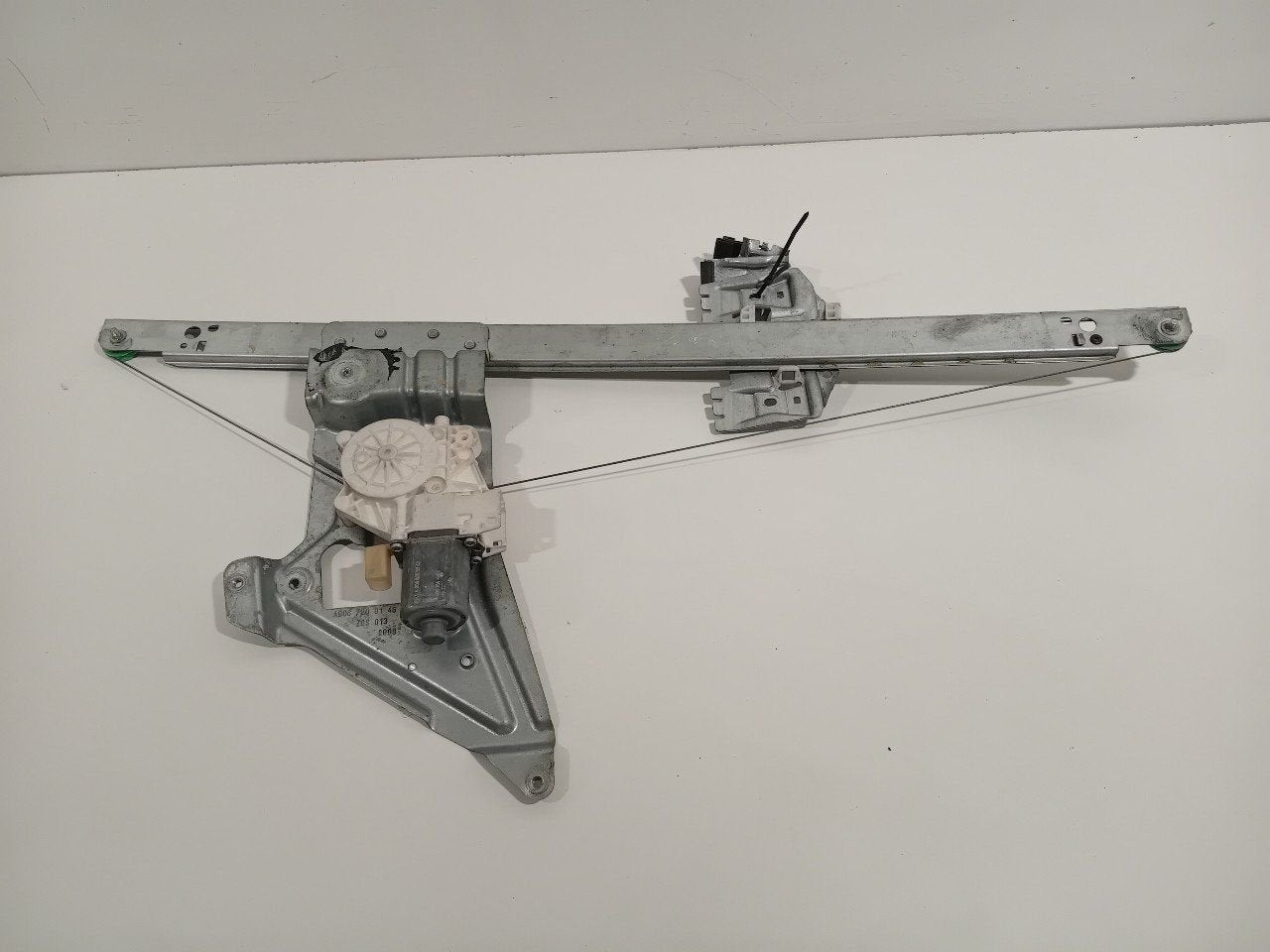 Raammechaniek elektrisch rechts voor Mercedes-Benz Sprinter, Onderdelen@venauto.nl, Van der Ven Autorecycling B.V., Ettenseweg 76, 4706 PB Roosendaal, The Netherlands