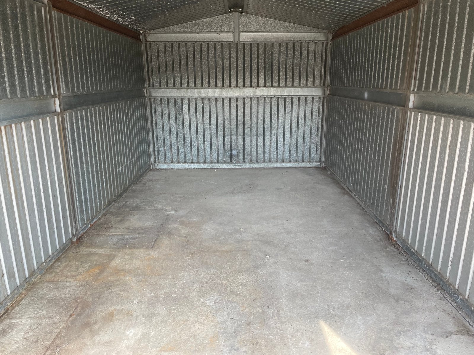 Opslag ruimte/garage te huur, Enlèvement