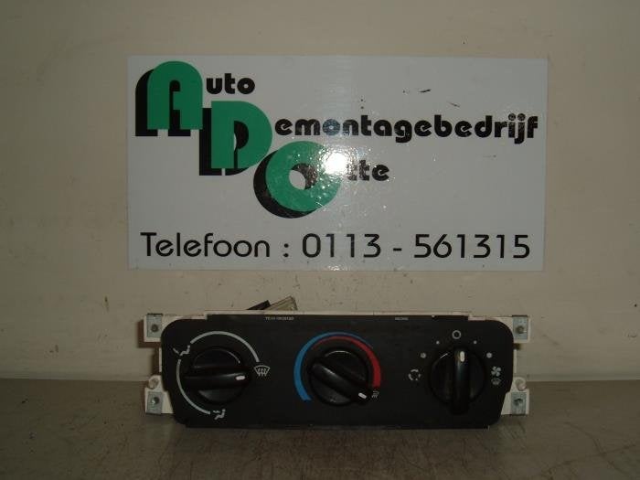 Panneau de commandes chauffage d'un Ford Transit (Transit 00, -, 3 mois de garantie, Utilisé, -