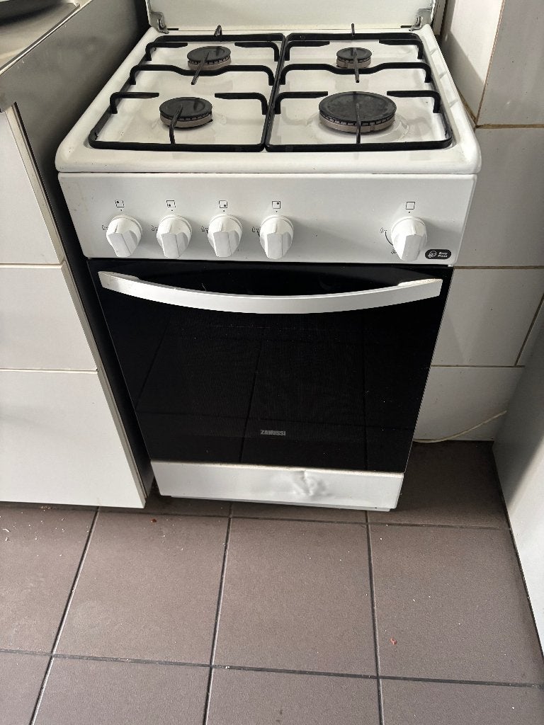 Gasfornuis zanussi, Elektronische apparatuur, Fornuizen, Ophalen, Gebruikt, 4 kookzones, Gas