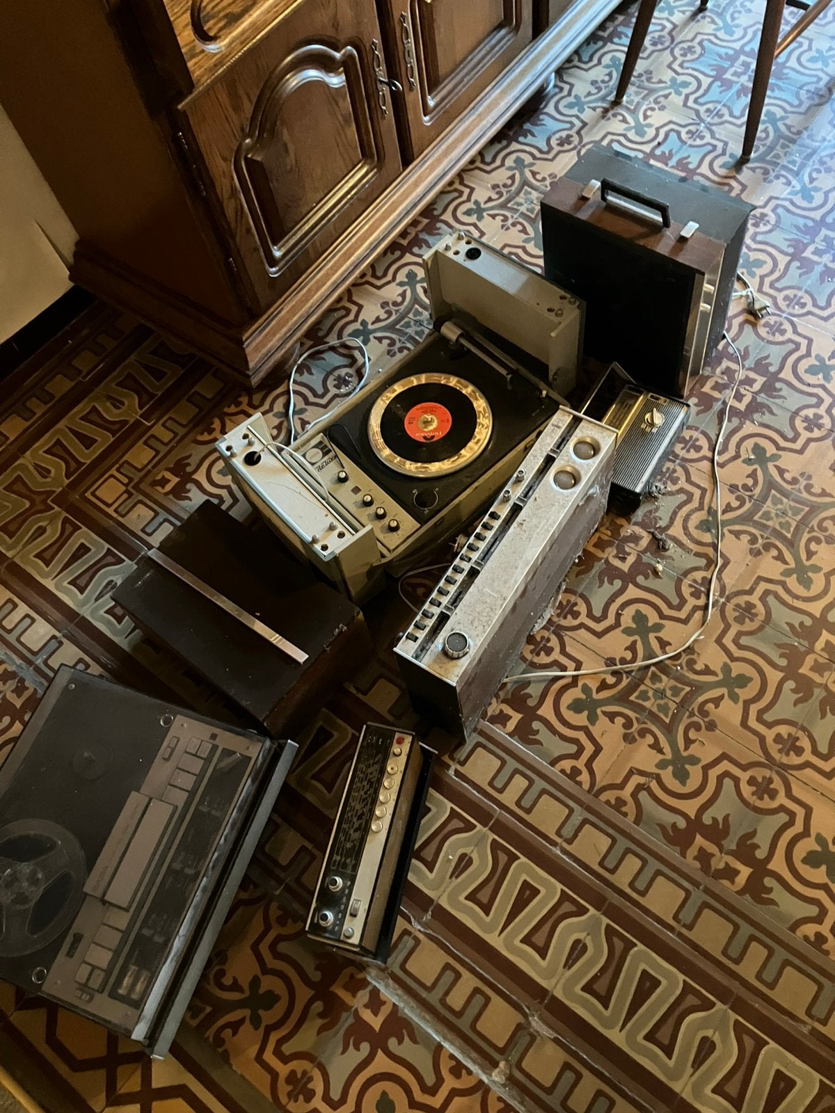 Oud gerief, Enlèvement, Utilisé, Radio