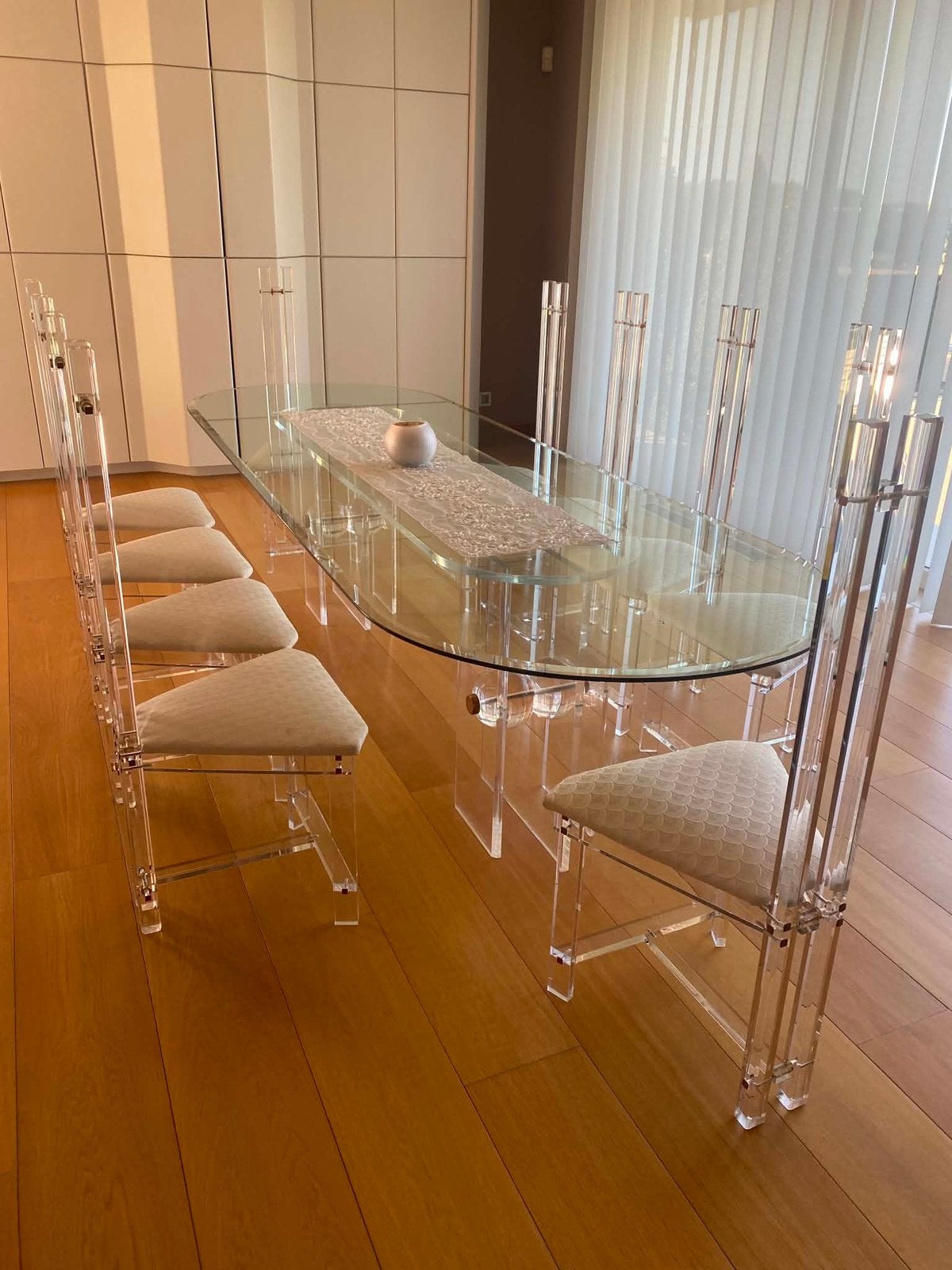 Eetkamertafel met 10 stoelen, Ophalen