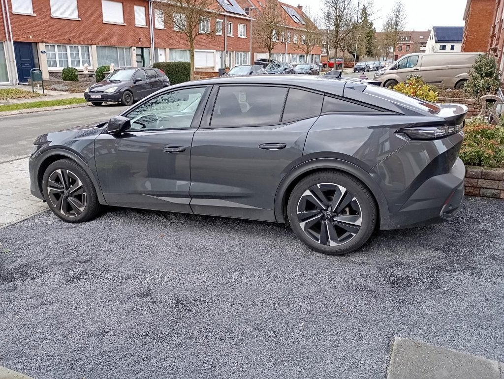 Peugeot 408 1.2 PureTech Allure Pack S, Autos, Peugeot, Cuir, Argent ou Gris, Achat, Euro 6