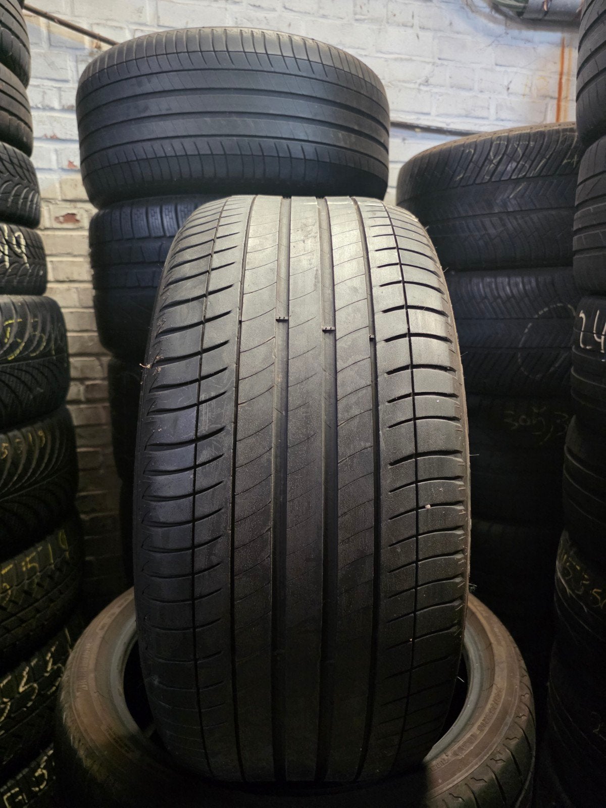 275 40 19 Michelin avec montage et équilibrage, Enlèvement