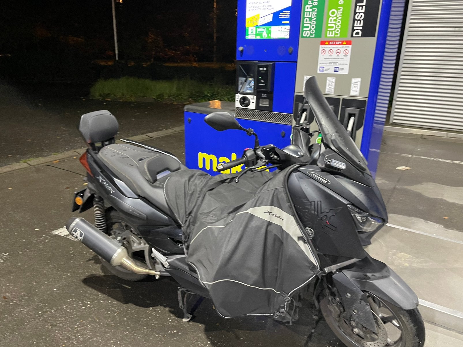 Yamaha xmax 125, Ophalen
