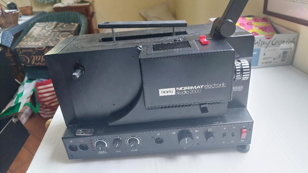 Projecteur Super 8 Norimat Studio 2000, Enlèvement, Projecteur