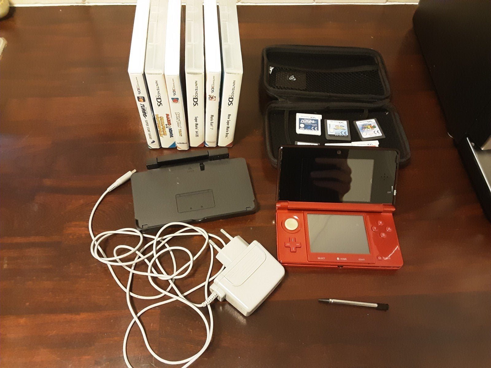 Nintendo 3ds + 6 spelletjes, Games en Spelcomputers, Ophalen, Gebruikt, Met games
