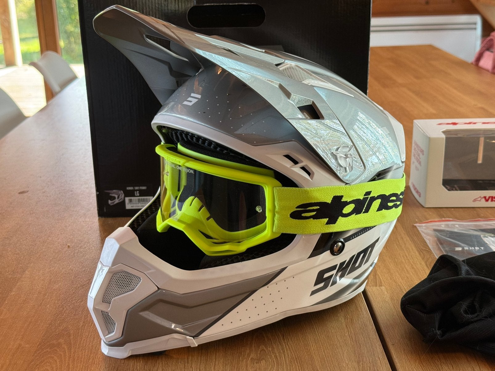 Shot Core-helm + Alpinestars-bril - nieuw, Motoren, Ophalen, L