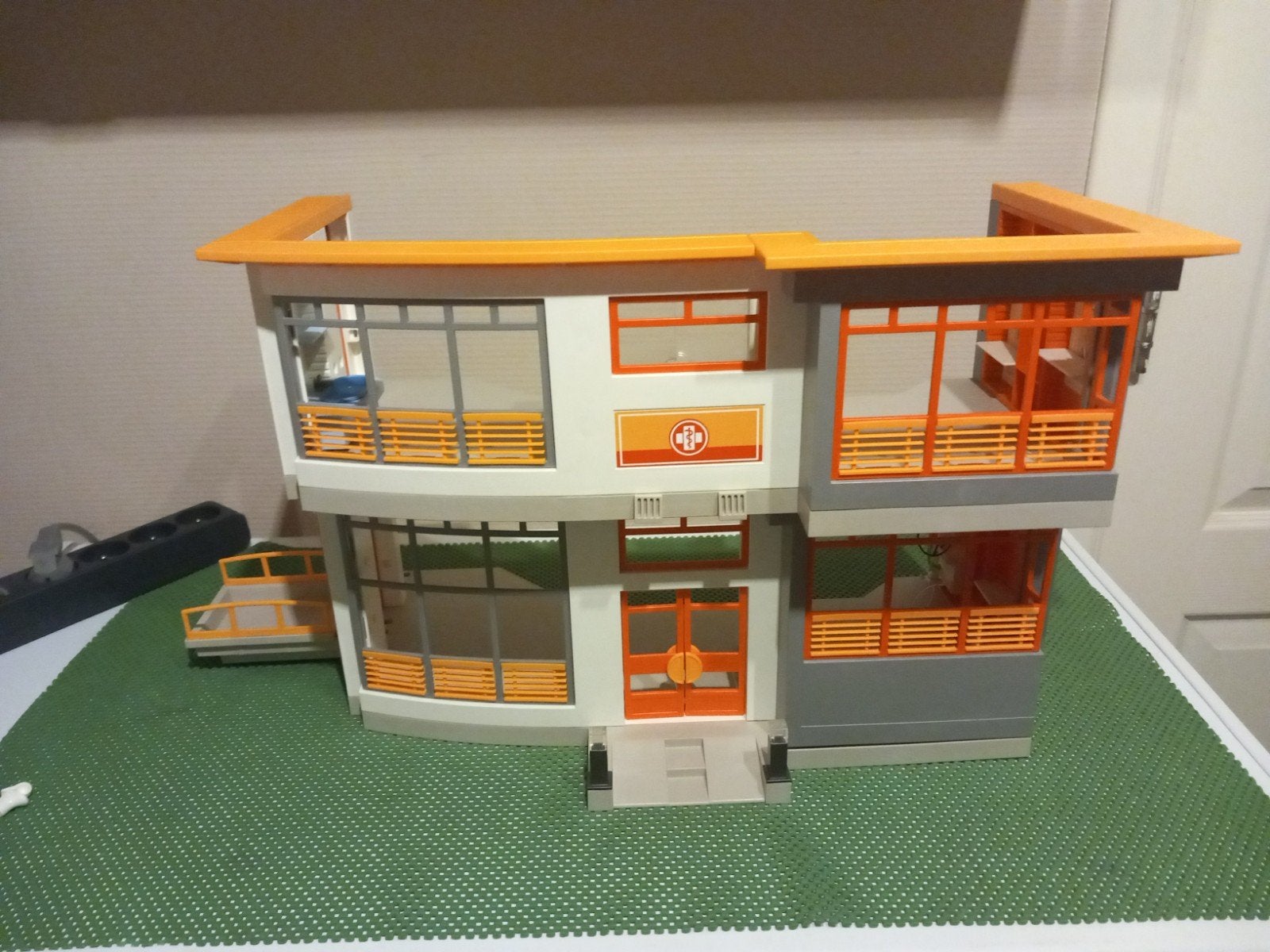 playmobil compleet ingericht ziekenhuis + extra sets, Kinderen en Baby's, Speelgoed | Playmobil, Ophalen, Gebouw, Complete set