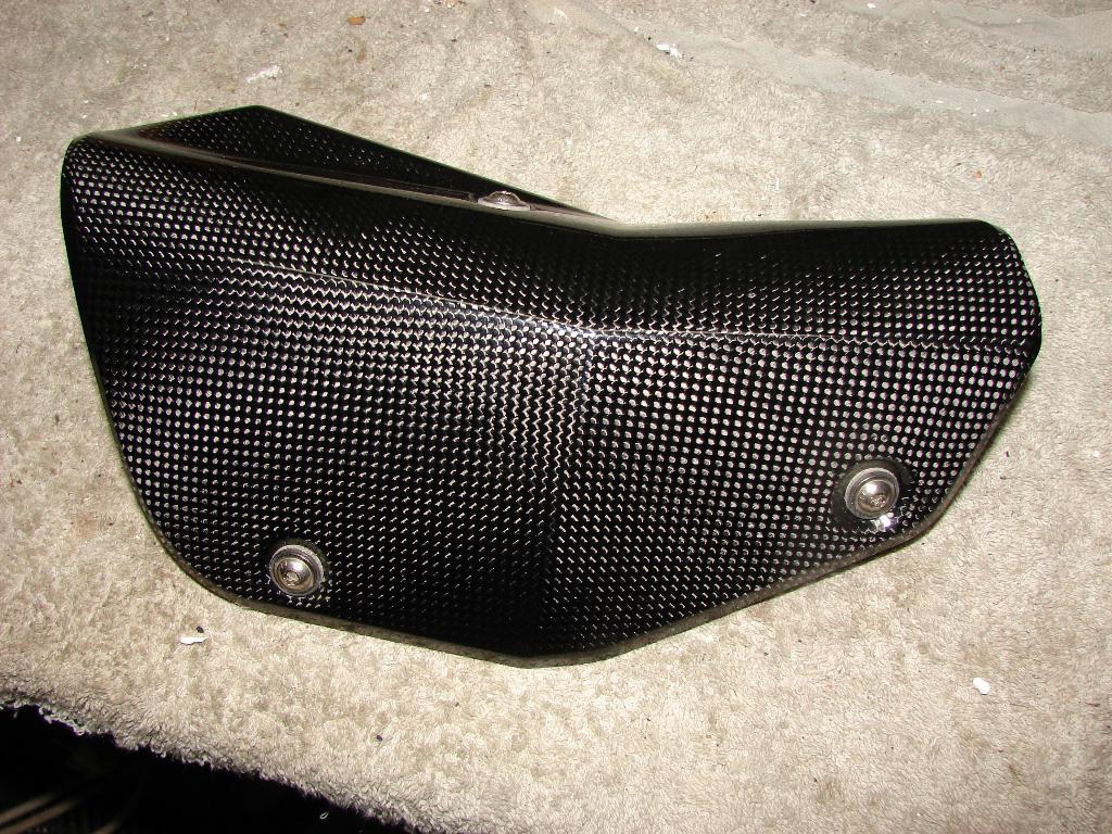 YAMAHA R1 R1M 2015-2017 ÉCRAN THERMIQUE EN CARBONE AKRAPOVIC, Motoren, Ophalen, Zo goed als nieuw