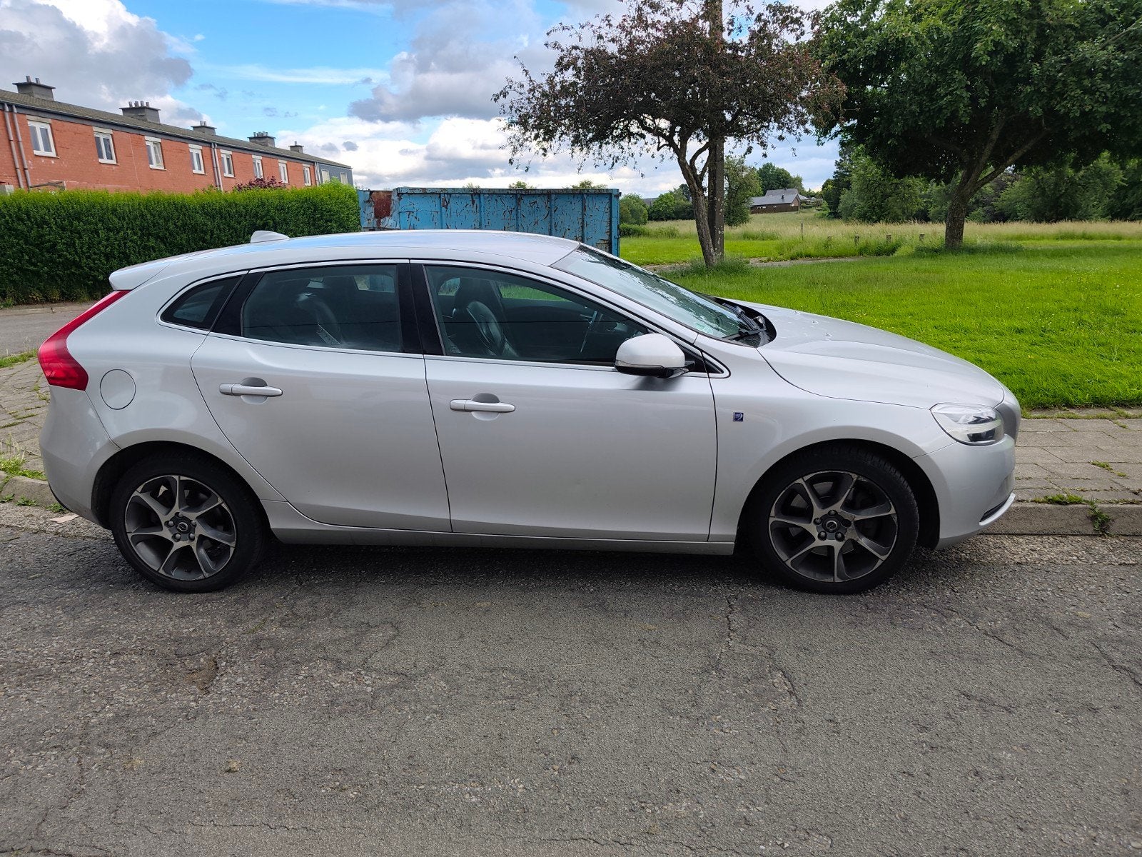 Volvo V40 à vendre occasion, Autos, Volvo, Cuir, Argent ou Gris, Achat, Intérieur cuir