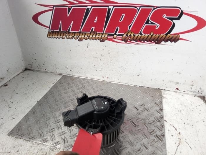 Moteur de ventilation chauffage d'un Toyota Yaris, Autos : Pièces & Accessoires, -, -, 3 mois de garantie, Toyota