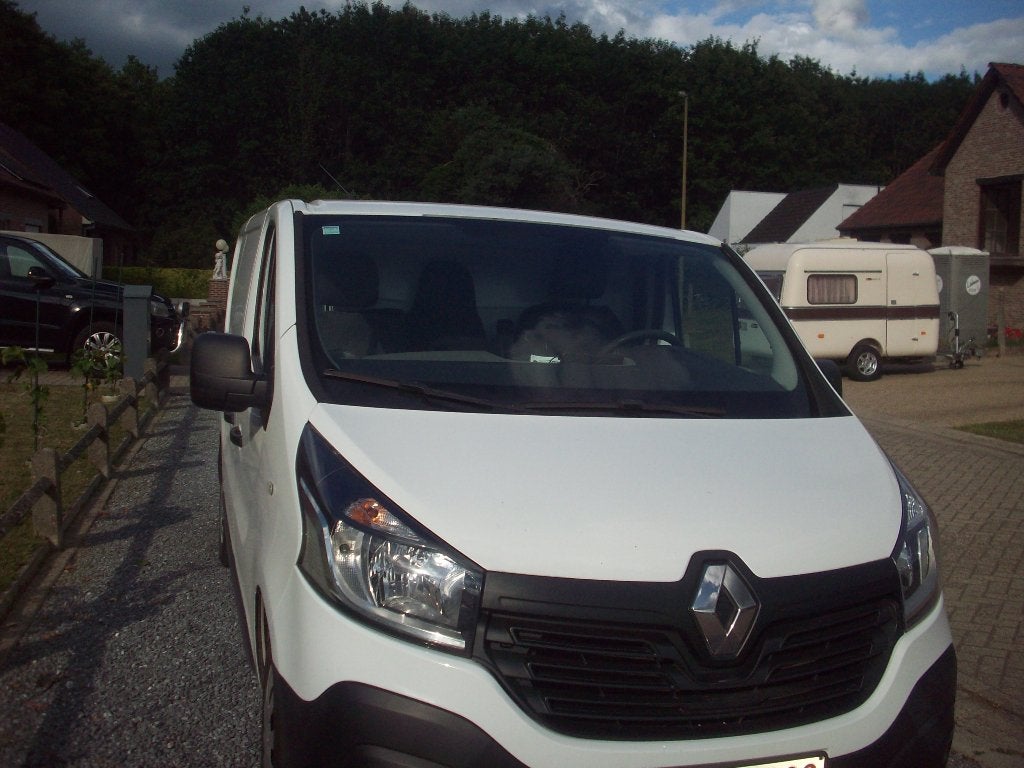 Renault Trafic, Auto's, Bestelwagens en Lichte vracht, Voorwielaandrijving, Stof, Wit, Particulier