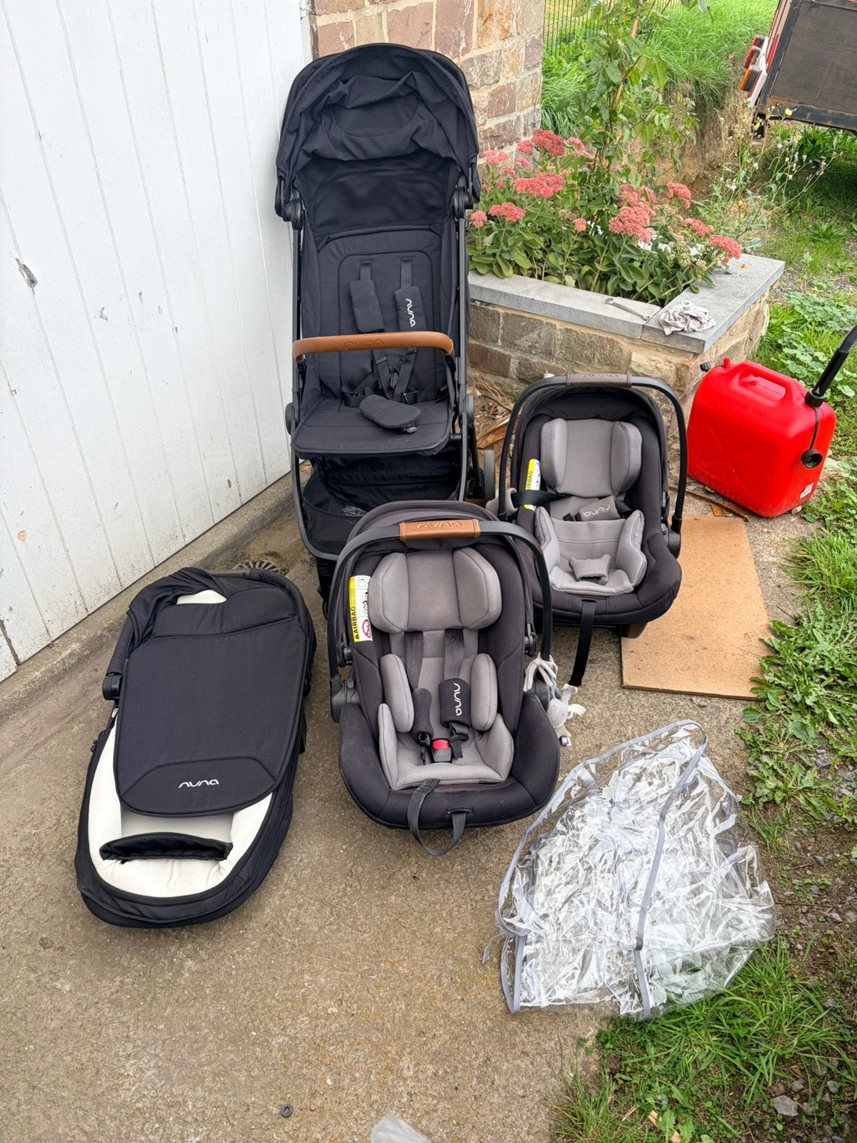 Poussette nuna avec 2 maxicosys et nacelle, Met autostoeltje, Zo goed als nieuw, Ophalen, Kinderwagen