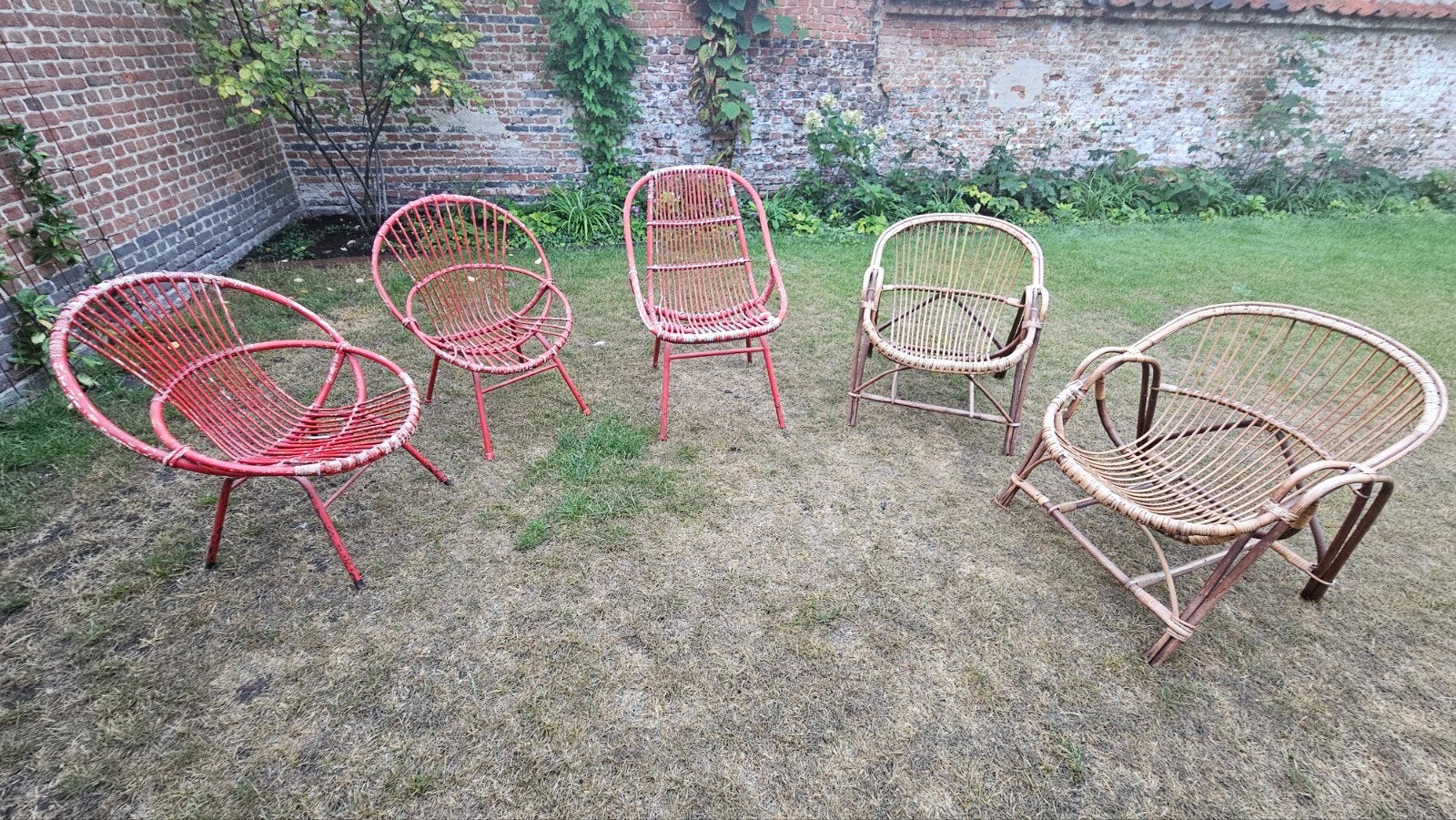 Rieten kuipstoeltjes, Ophalen