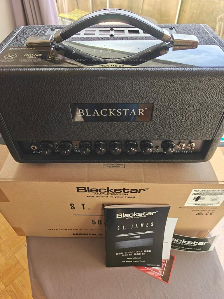 Blackstar St. James, Muziek en Instrumenten