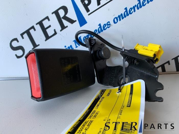 Veiligheidsgordel Insteek links-achter van een Mercedes E-Kl, Gebruikt, -, Ophalen of Verzenden, -