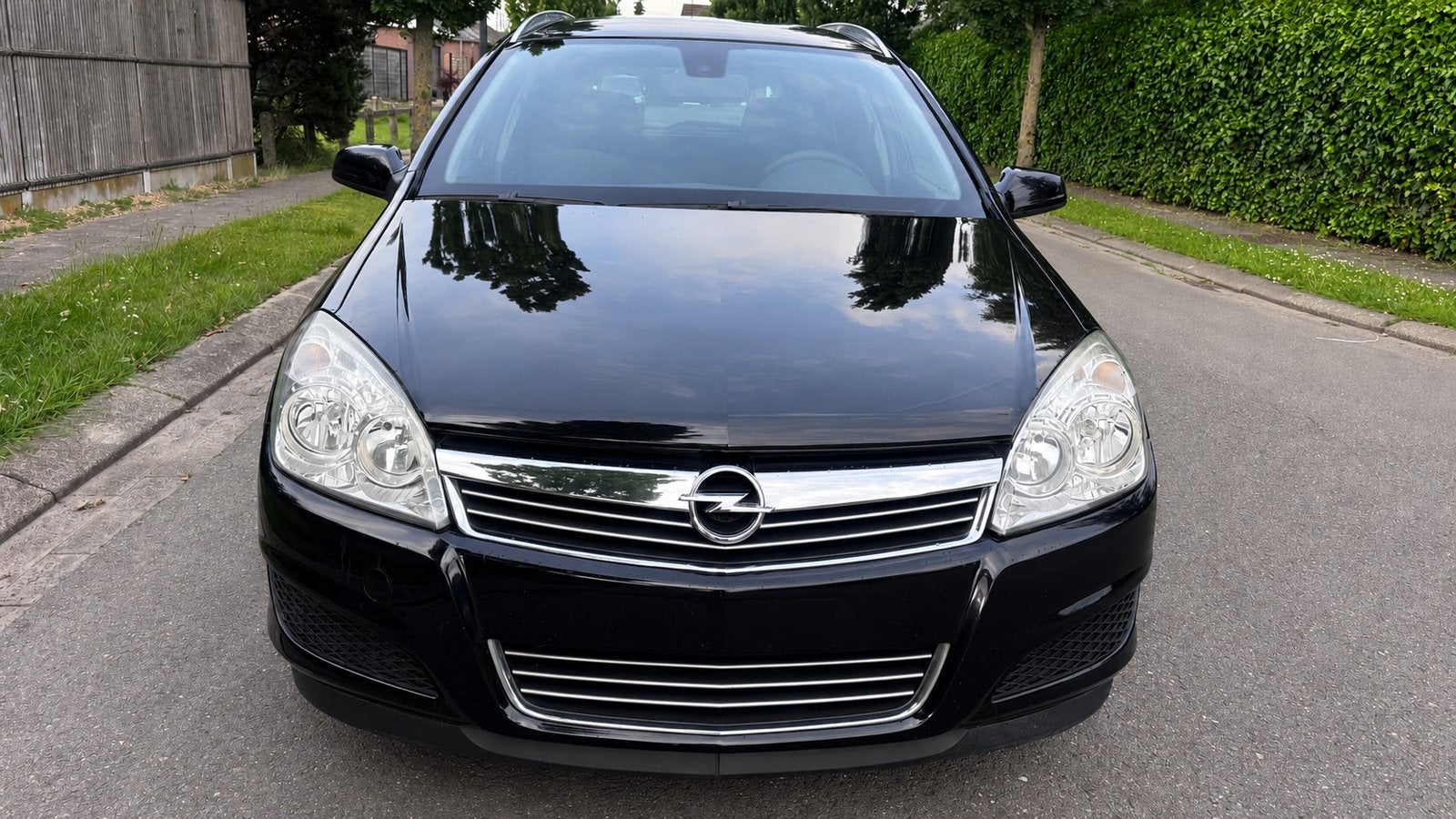 Opel Astra 1.7cdti Euro 4 Dissel Gekeurd voor verkoop, Auto's, Opel, 82 kW, 4 cilinders, Zwart, 5 deurs