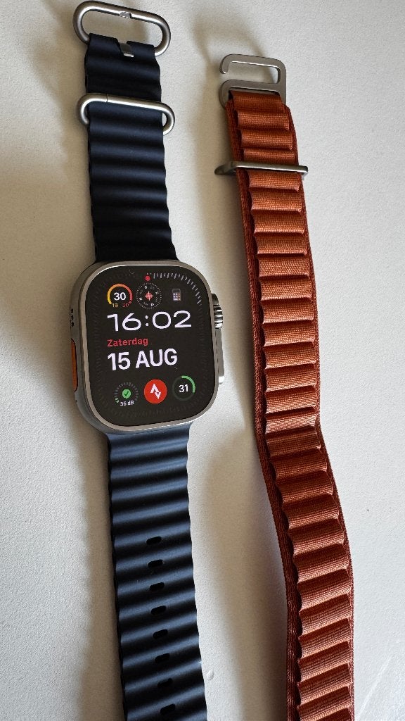 Apple watch ultra 2 / 2 bandjes / 100% batterijconditie, Ophalen, Zo goed als nieuw, IOS
