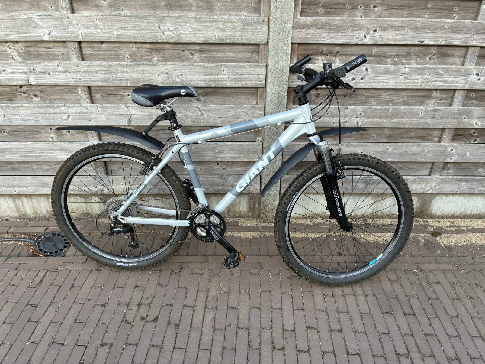 MTB / kinderfiets-Giant maat M, Fietsen en Brommers, Ophalen, Zo goed als nieuw, Velgrem, Giant
