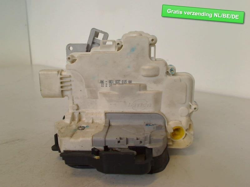 PORTIERSLOT LINKS Audi A4 Cabrio (B7) (8E1837015AA), Info@audi.de, Links, Audi, Audi AG