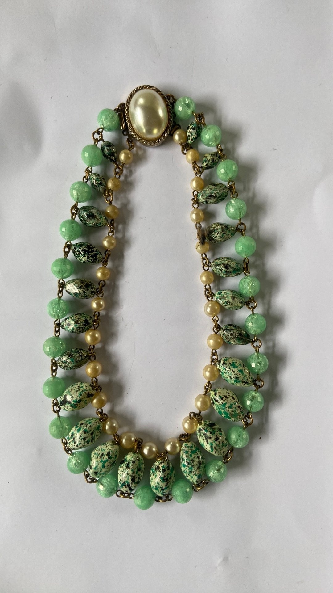 Collier vert vintage, Bijoux, Sacs & Beauté, Bijoux anciens, Enlèvement, Collier