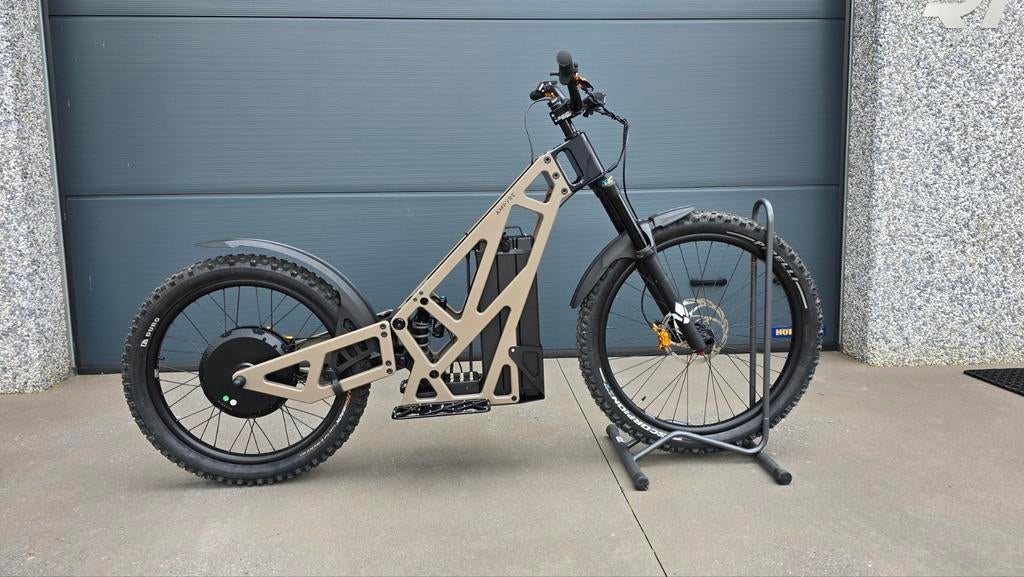 Trottinette Ampyre Arrow tout terrain ÉTAT NEUF trott surron, Enlèvement, Neuf, Step électrique (E-scooter), Ampyre