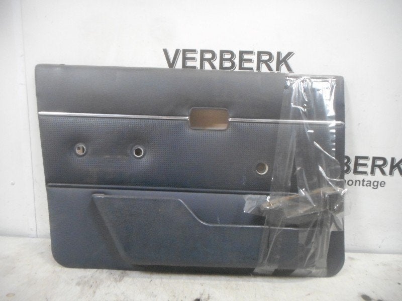 PORTIERBEKLEDING LINKS VOOR Ford Escort 3 (GAA), Gebruikt, Henry-Ford-Straße  1
50735  Köln, DE, Ford-Werke GmbH, Kunden@ford.com