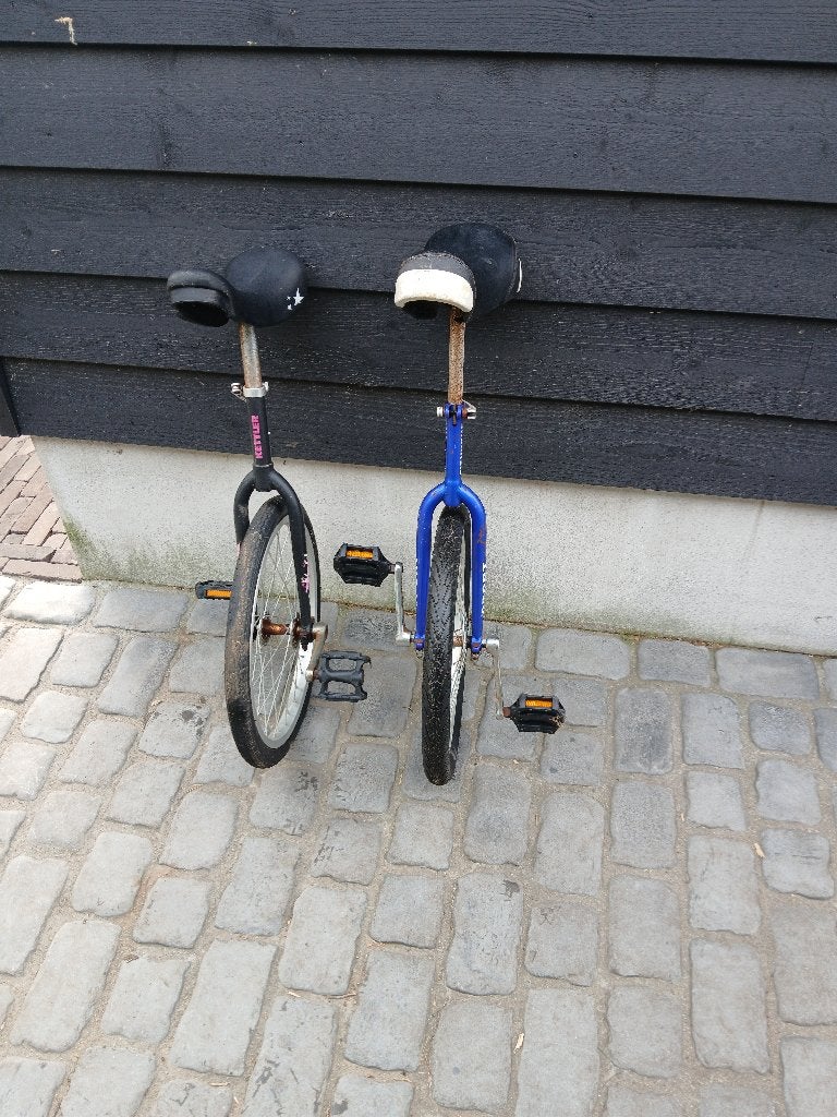 2 eenwielers, Ophalen, Gebruikt