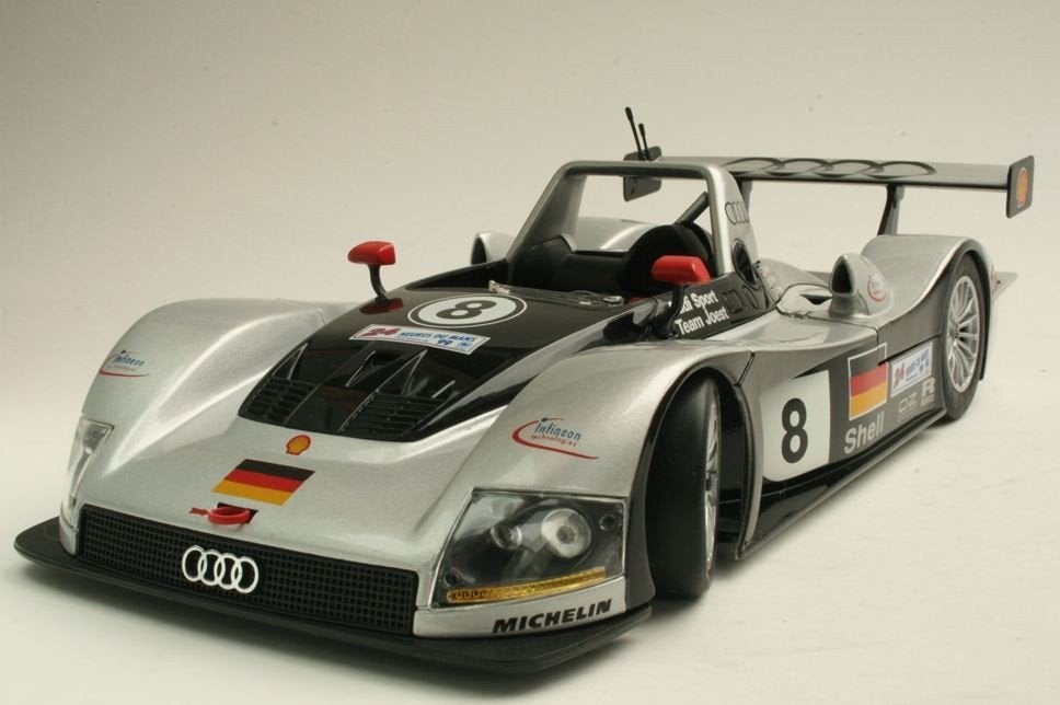 Audi R8R Maisto 1/18 - Le Mans 1999, Hobby & Loisirs créatifs, Voitures miniatures | 1:18, Enlèvement ou Envoi, Neuf, Voiture