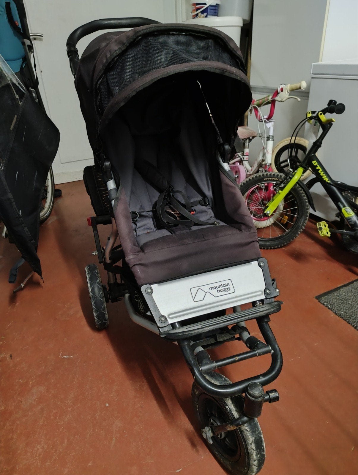 mountain buggy baby/kinderwagen, Gebruikt, Luchtbanden, Ophalen, Kinderwagen