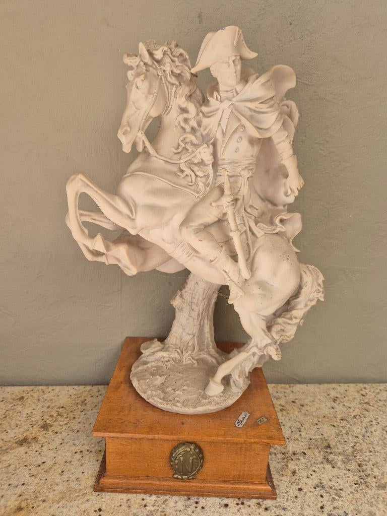 Porseleinen beeld, Antiek en Kunst, Ophalen