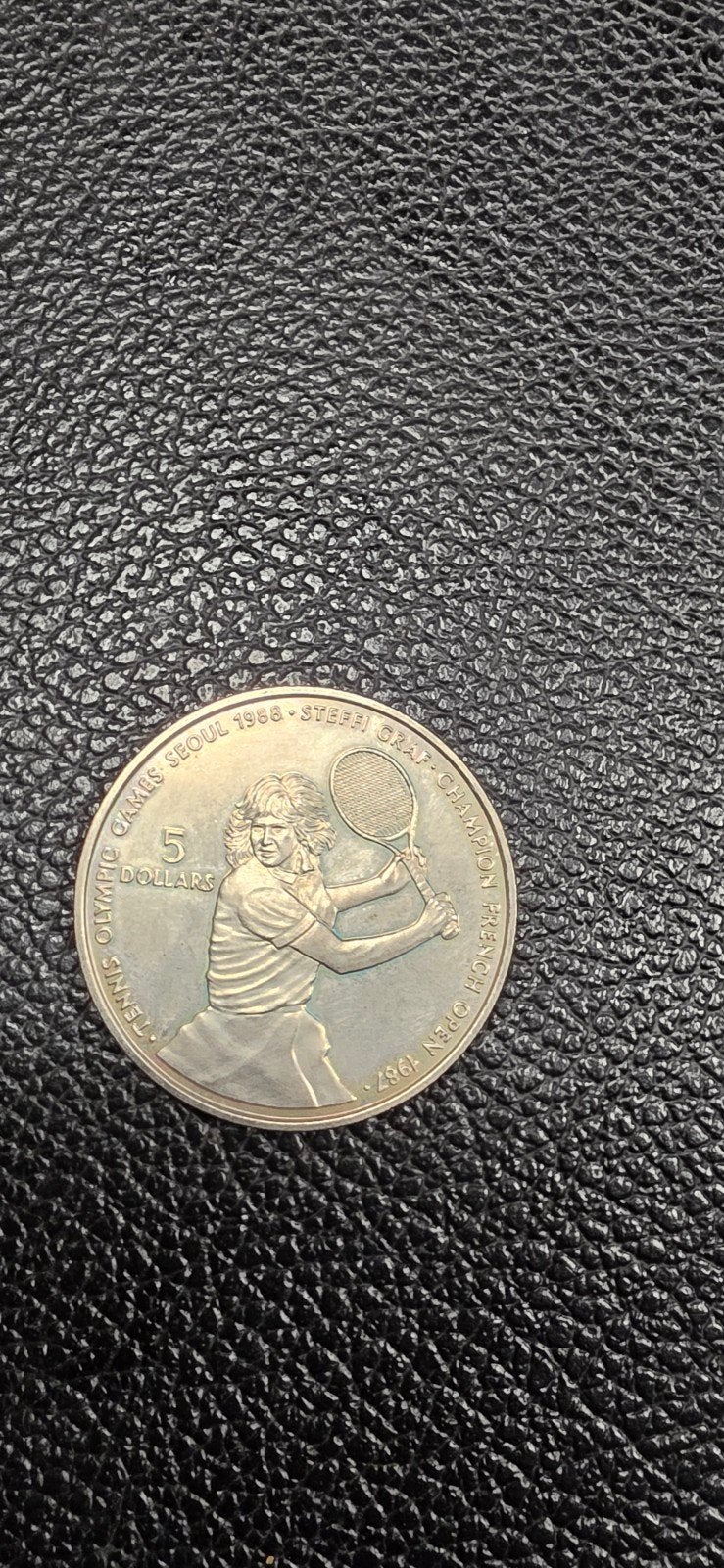 Niue 5 dollar 1987 Steffi Geaf, Postzegels en Munten, Munten | Oceanië, Ophalen of Verzenden