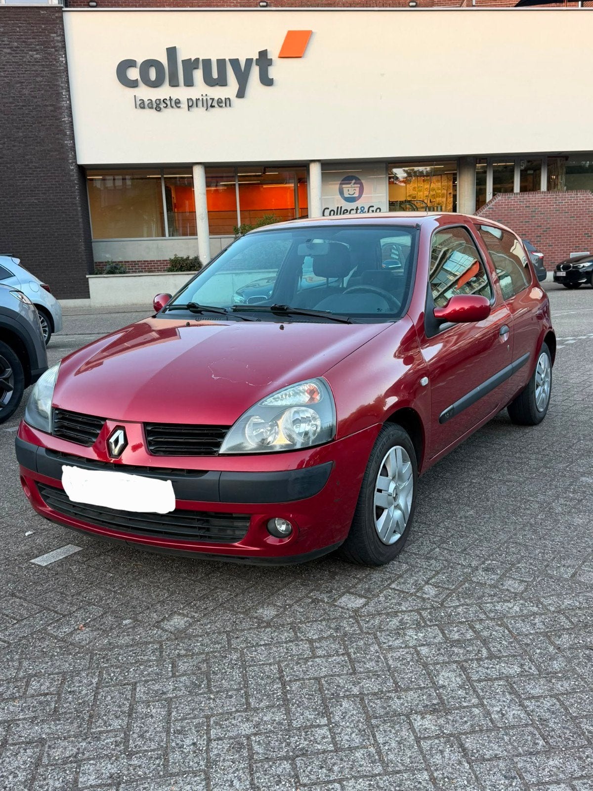 Renault Clio 1.2 Essence — 2004 — 144 500 km

À vendre : a b, Autos, Achat, Attache-remorque, Particulier, Euro 4