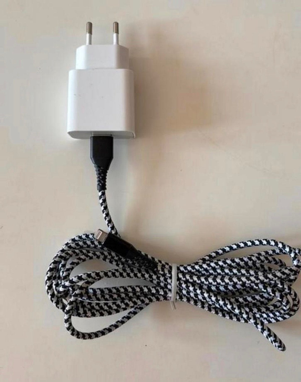 Geweldige oplader voor iPhone/iPad met kabel van 3 m nieuw, Ophalen, Zo goed als nieuw